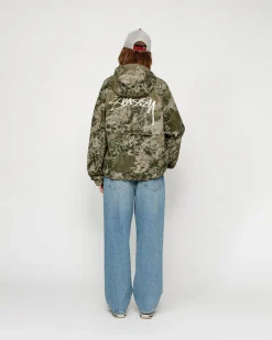 Outerwear><noscript><img width=
