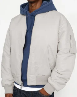 Outerwear><noscript><img width=