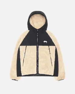 Outerwear><noscript><img width=